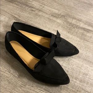 Velvet flats with bow
